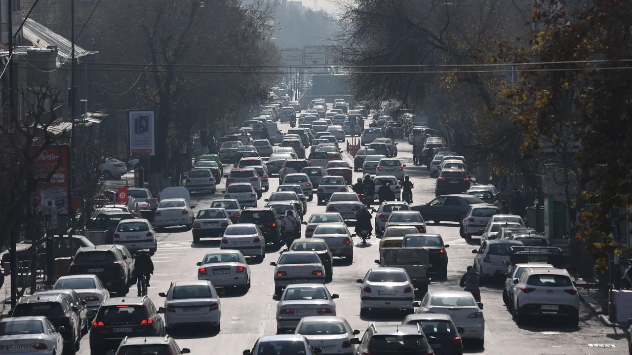 سالانه حدود ۲۰ هزار نفر در ایران در تصادفات رانندگی جان خود را از دست می‌دهند