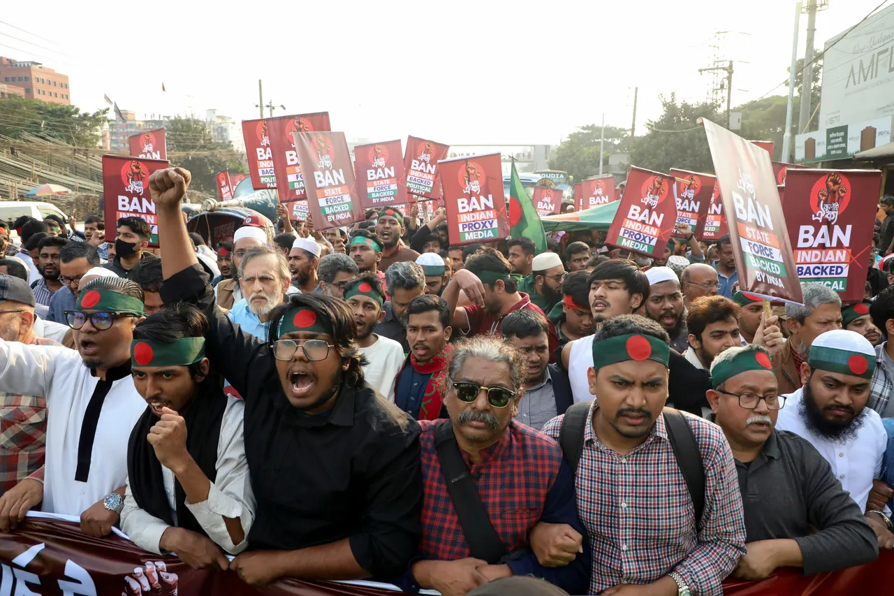 राजनयिक सुरक्षा को लेकर तनाव के बीच भारत ने बांग्लादेश के राजदूत को तलब किया।