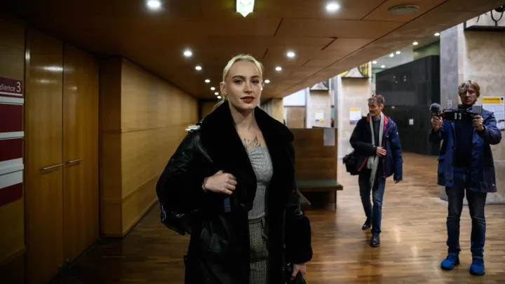 “Consanguinité”: Mila condamnée à seulement 1000 euros d’amende pour injure raciale