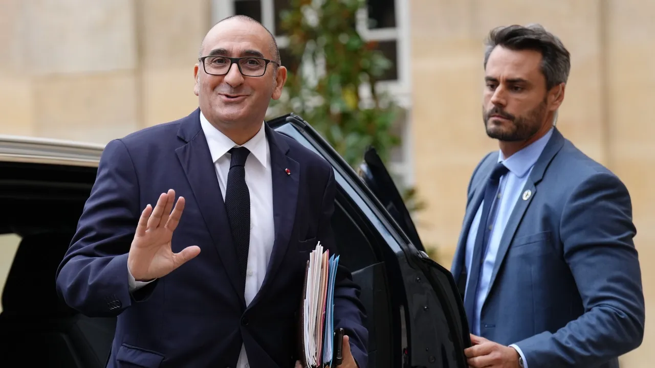 フランス内務省にサイバー攻撃　数十件の機密ファイルが不正アクセスされたと発表