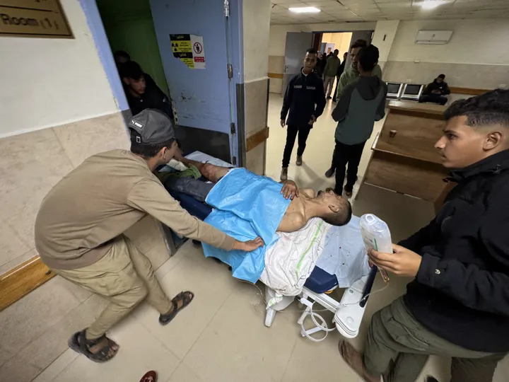 Ushtria izraelite vazhdon sulmet në Rripin e Gazës pavarësisht armëpushimit