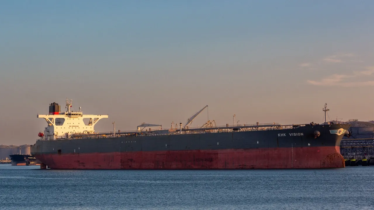 Plenty crude oil on ground dey cause concern for Nigerian and Angolan market