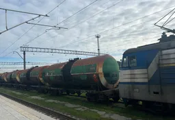 Azerbaijani fuel enters Armenia in first post-war trade deal