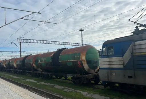 Azerbaijani fuel enters Armenia in first post-war trade deal