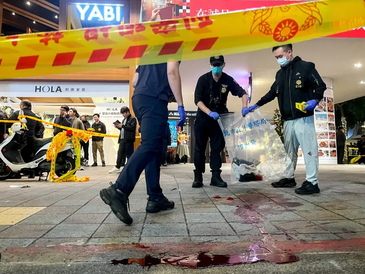 Three killed in Taipei metro attacks, suspect also dead: officials