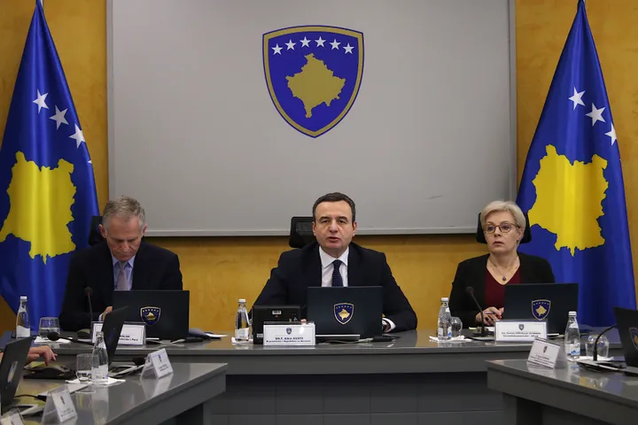 Kurti nakon ukidanja sankcija poručio da institucije Kosova nisu izazvale eskalaciju na sjeveru