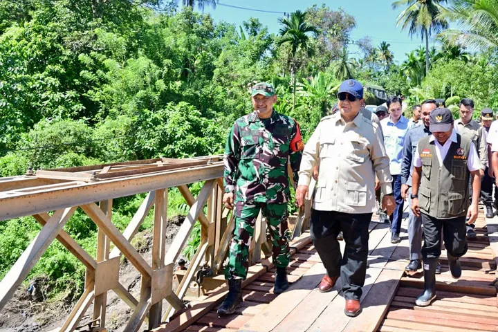 Prabowo kunjungi tiga kabupaten terdampak di Sumbar, pemerintah berjanji percepat pemulihan