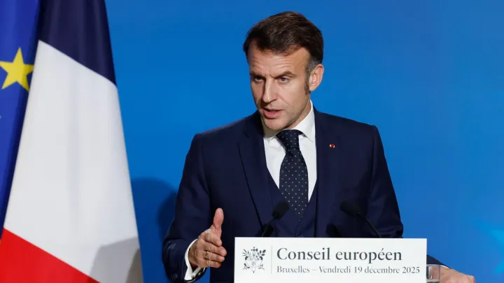 Макрон призвал Европу к диалогу с Путиным