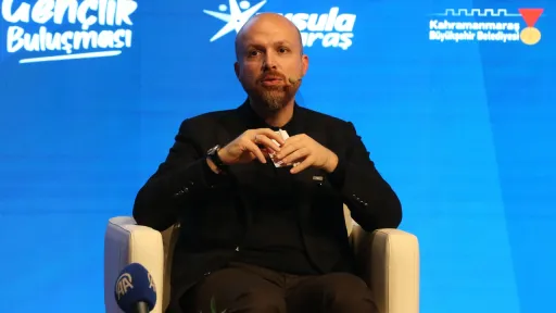 من أجل فلسطين والقدس.. بلال أردوغان يعلن تنظيم مسيرة تضامنية على رأس السنة في إسطنبول