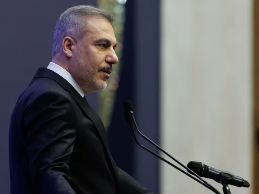 Fidan, da Türkiye, participará numa reunião sobre Gaza em Miami