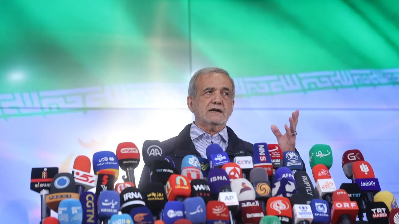 مسعود پزشکیان:  تعاملات مرزی میان ایران و افغانستان را تسهیل خواهیم کرد