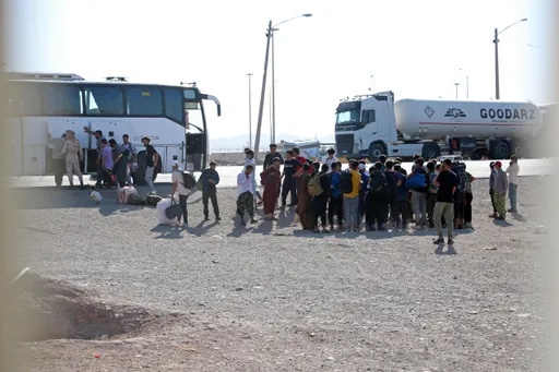 Iranian border guards kill 10 Afghans attempting to cross frontier, Kabul says