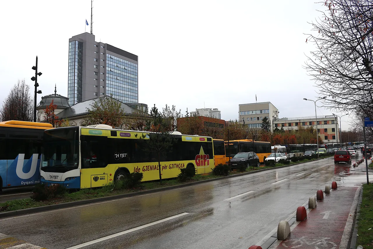 Prishtina nëntë ditë pa transport publik, protesta vazhdon
