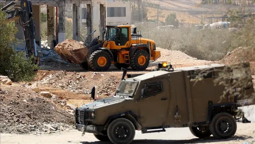 Израелската армија врши напади на Западниот Брег, насилно евакуира палестински семејства