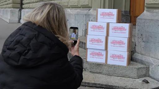 L’extrême droite suisse veut obtenir l’interdiction du voile à l’école