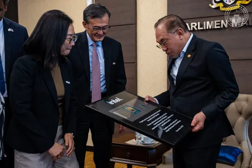 Intel tambah pelaburan RM860 juta di Malaysia — PM Anwar