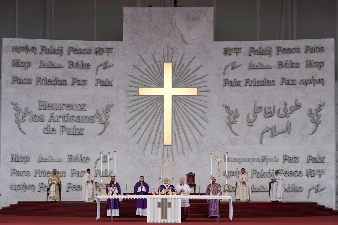 Հռոմի պապ Լևոն XIV-ը կոչ է անում քրիստոնյա և մահմեդական առաջնորդներին կառուցել խաղաղություն