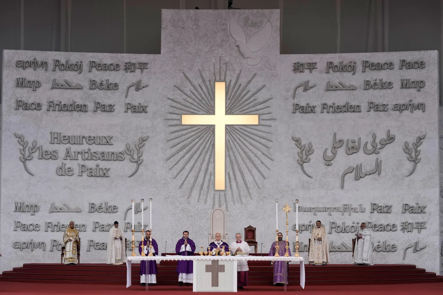 Հռոմի պապ Լևոն XIV-ը կոչ է անում քրիստոնյա և մահմեդական առաջնորդներին կառուցել խաղաղություն