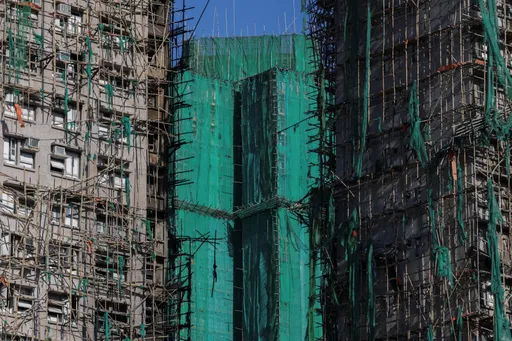 95 WNI selamat, 35 masih hilang akibat kebakaran di Hong Kong