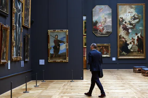 Rien ne va plus au Louvre, trois syndicats appellent à la grève
