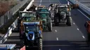 Colère des agriculteurs: des barrages maintenus, rendez-vous avec le gouvernement en janvier