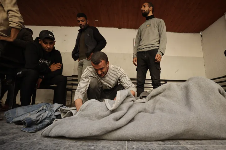 Trois Palestiniens tués dans un raid israélien dans le nord de Gaza malgré le cessez-le-feu