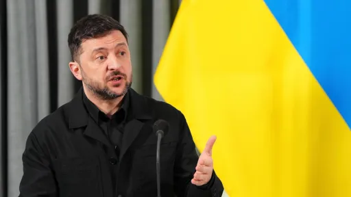 زيلينسكي يدعو واشنطن للضغط على موسكو لإنهاء الحرب.. والكرملين: بوتين مستعد للحوار مع ماكرون