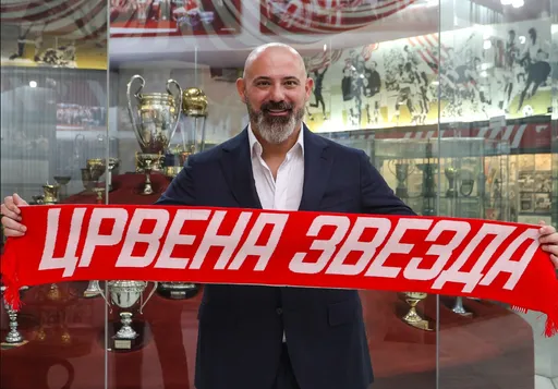 Дејан Станковиќ се врати на клупата на Црвена Звезда
