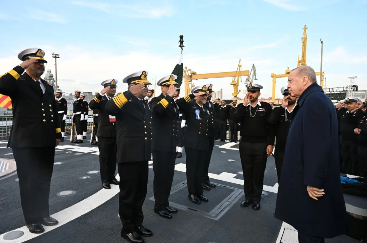 पाकिस्तानी नौसेना को अपना दूसरा मिलगेम युद्धपोत प्राप्त हुआ।