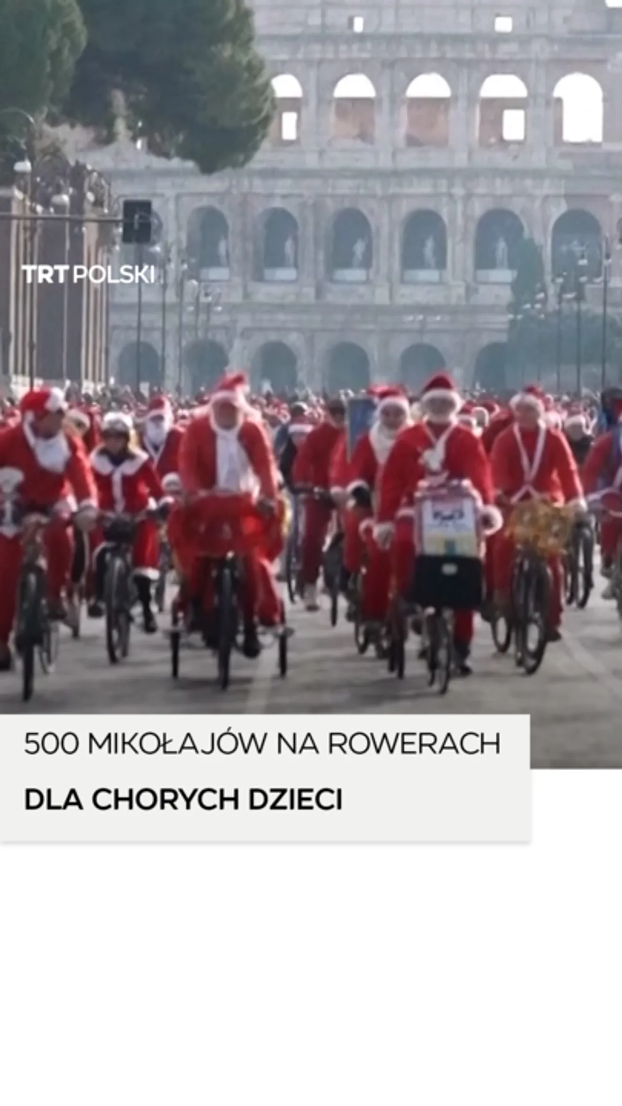 Setki Mikołajów na rowerach zdominowało ulice Rzymu, wspierając chore dzieci