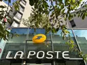 Cyberattaque visant la Poste: les perturbations continuent, mais certains services en ligne rétablis