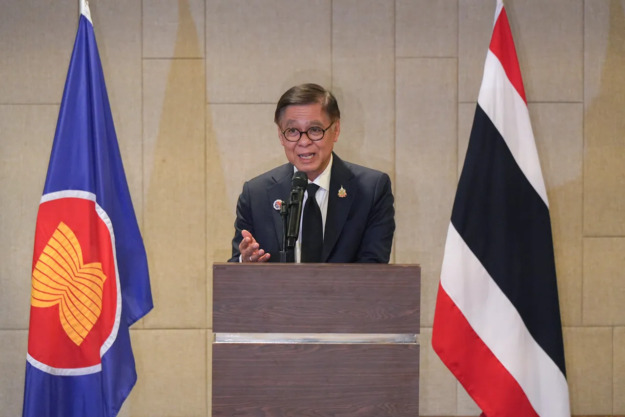 تايلاند وكمبوديا تتفقان على استئناف المحادثات لوقف دائم لإطلاق النار