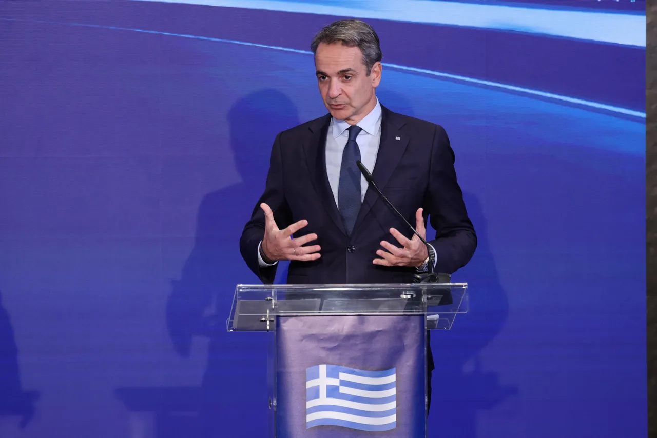 Greqia do të ndalojë rrjetet sociale për fëmijët nën 15 vjeç nga 2027