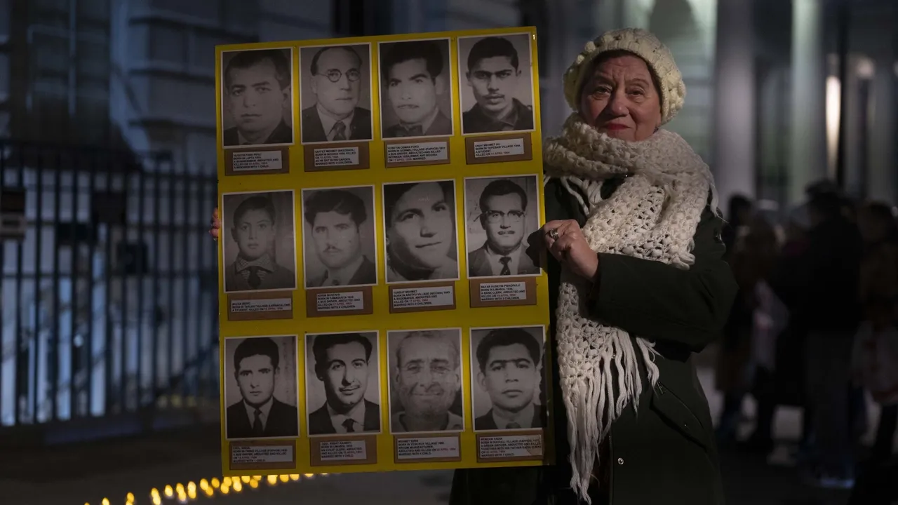 Türkiye marca 62 anos desde o massacre do 'Natal Sangrento' contra os cipriotas turcos