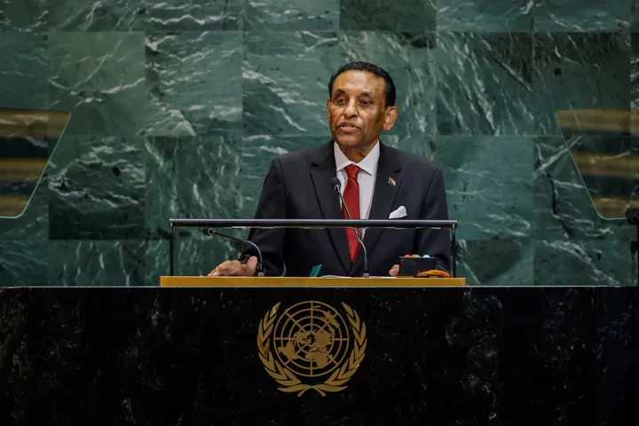 Sudan PM takes his 'homemade' peace plan to the UN