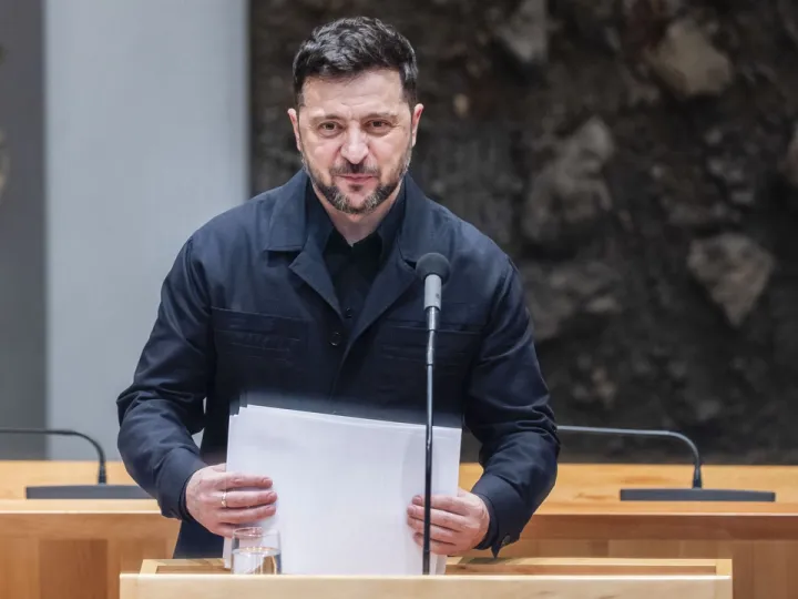 Parlamento da Ucrânia cria grupo para avaliar eleições sob lei marcial