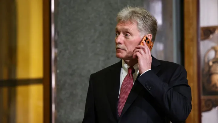 بيسكوف: لا ينبغي النظر إلى محادثات إحلال السلام في أوكرانيا على أنها انفراجة