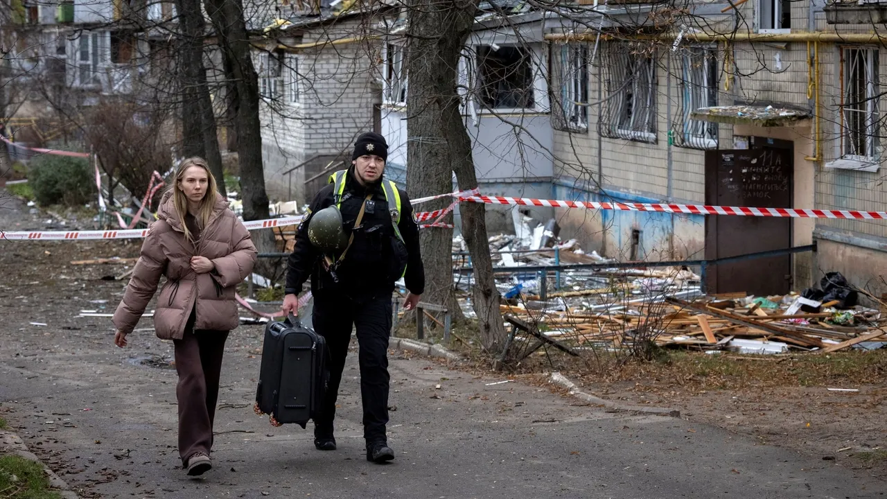 روسيا تعلن السيطرة على قريتين في أوكرانيا.. وكييف تؤكد إسقاط مئات الصواريخ والمسيّرات