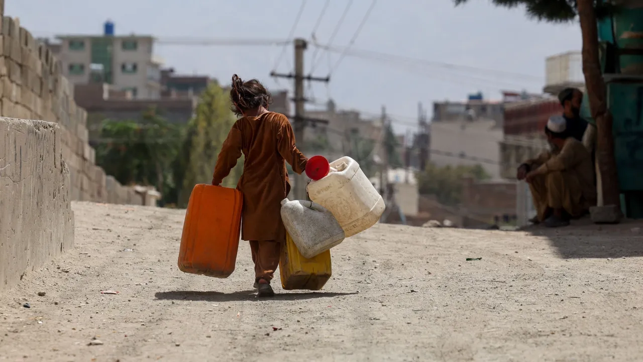 بیش از ۲۱ میلیون نفر در افغانستان به آب آشامیدنی سالم دسترسی ندارند