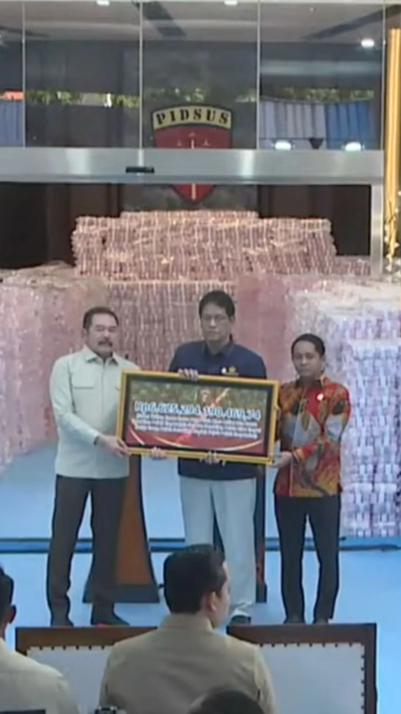 Kejaksaan Agung serahkan Rp6,6 triliun uang korupsi kehutanan