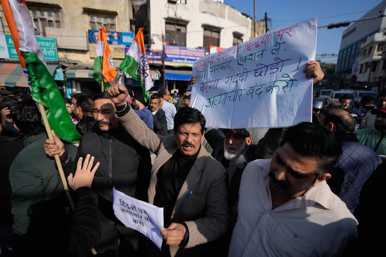 भारत ने राजनयिक तनाव के बीच बांग्लादेश को दी जाने वाली धनराशि आधी कर दी।