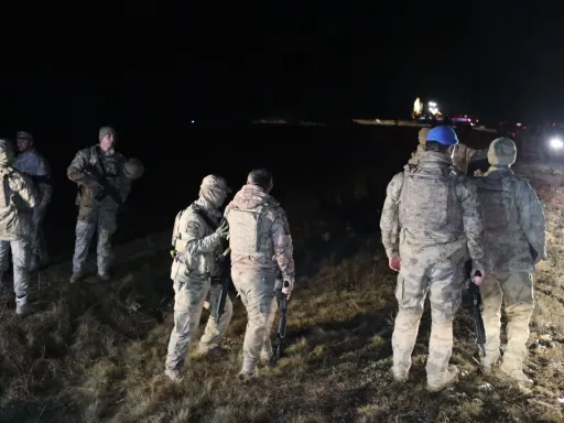 Türkiye recupera caixa preta do avião que caiu e matou chefe militar líbio