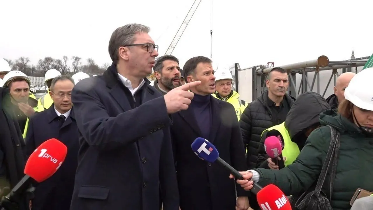 Vučić obišao radove: Novi savski most u Beogradu biće završen do kraja marta 2026.