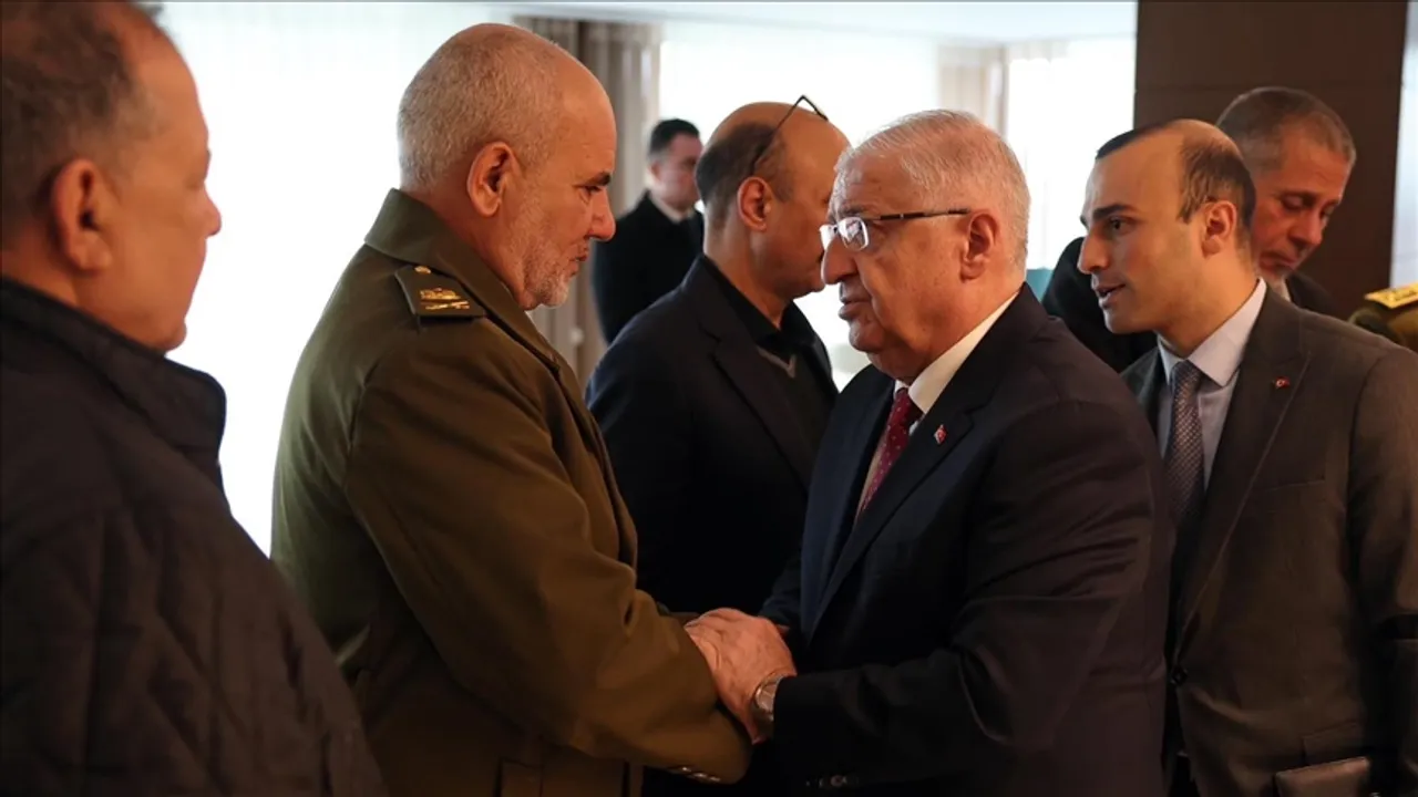 تسلیت وزیر دفاع ملی ترکیه به مقام‌ها و خانواده‌های لیبیایی در آنکارا