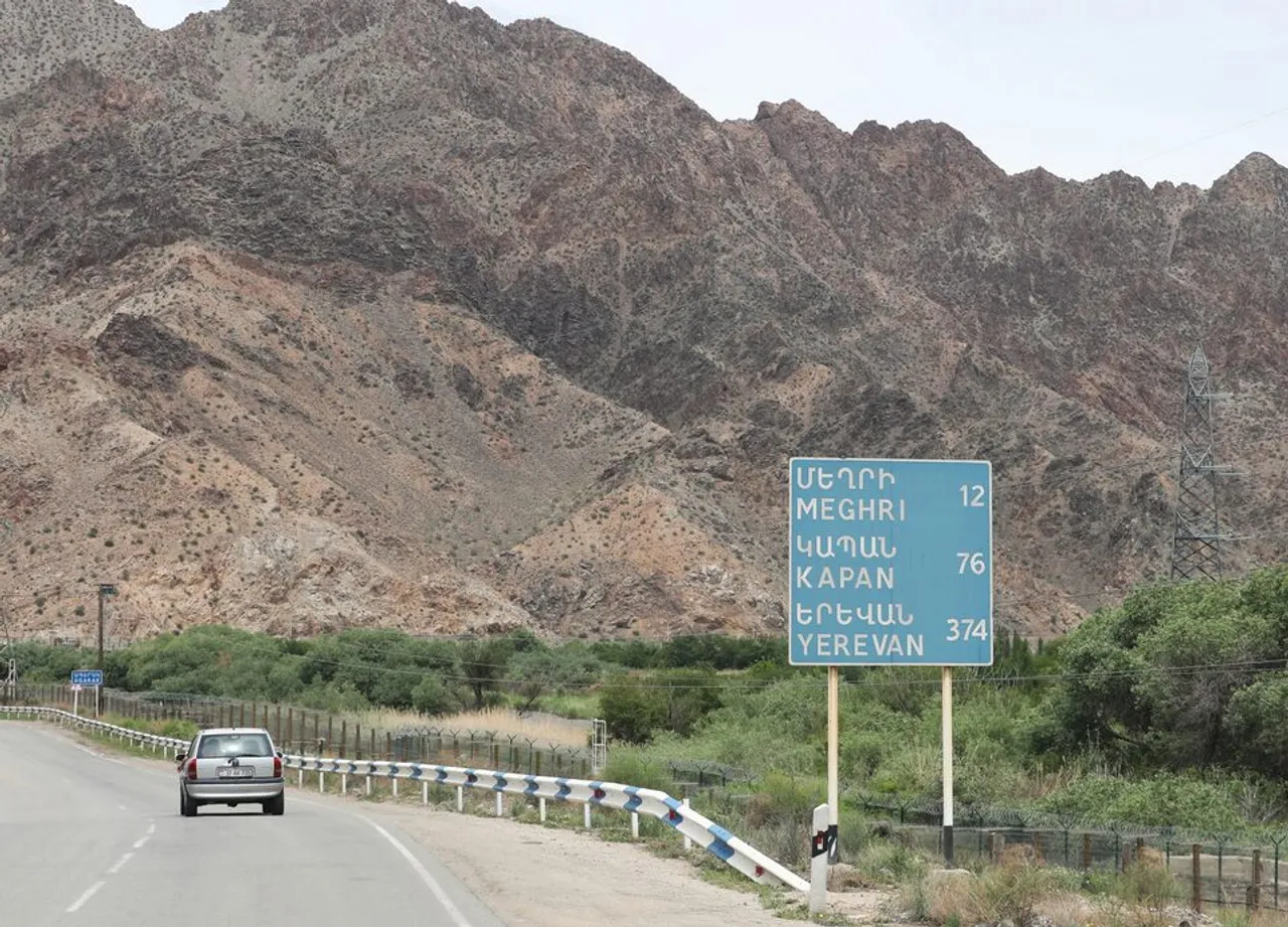 Армения предлагает Азербайджану открыть границы