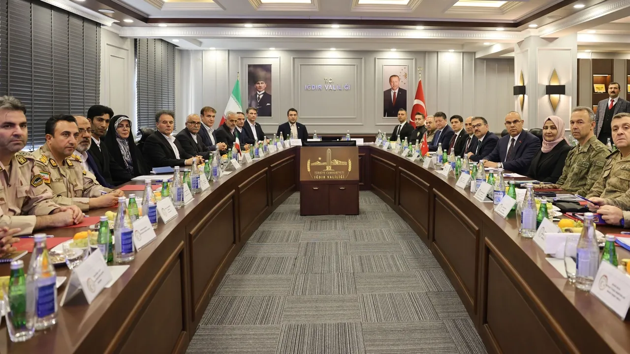 برگزاری نودوهشتمین نشست فرعی امنیتی ترکیه و ایران در ایغدیر