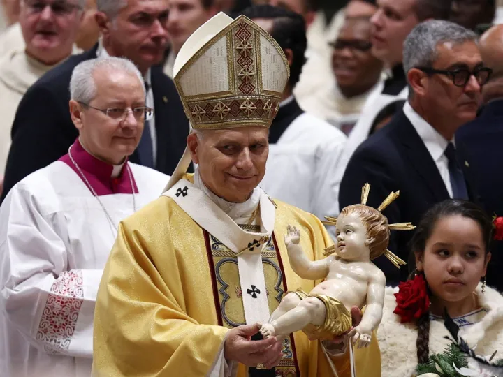 Papa Leão celebra a véspera de Natal com a primeira missa como pontífice