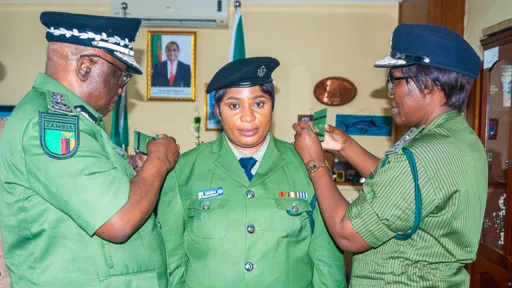 Zambia policewoman rejects $50,000 bribe from moneyed suspect at main airport