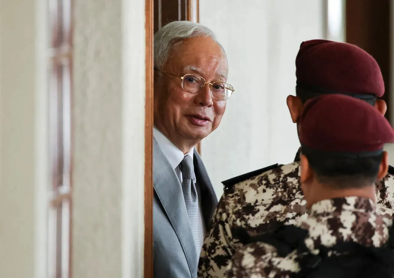 Najib tarik balik rayuan tahanan rumah