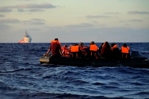 Strahuje se da je najmanje 150 ljudi poginulo nakon što je brod s migrantima potonuo kod Senegala